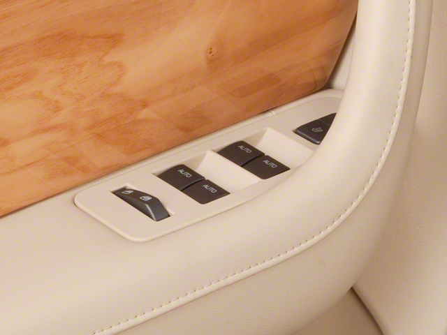 2012 Lincoln MKS 4dr Sdn 3.7L FWD