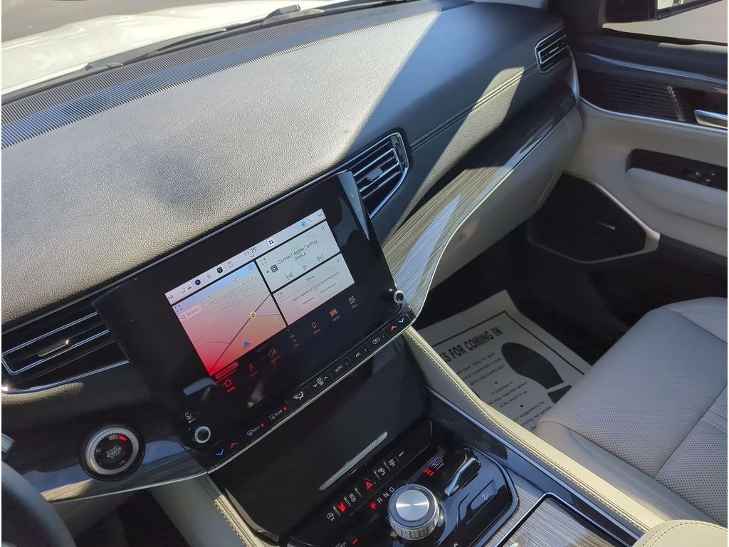 2022 Jeep Wagoneer Series III