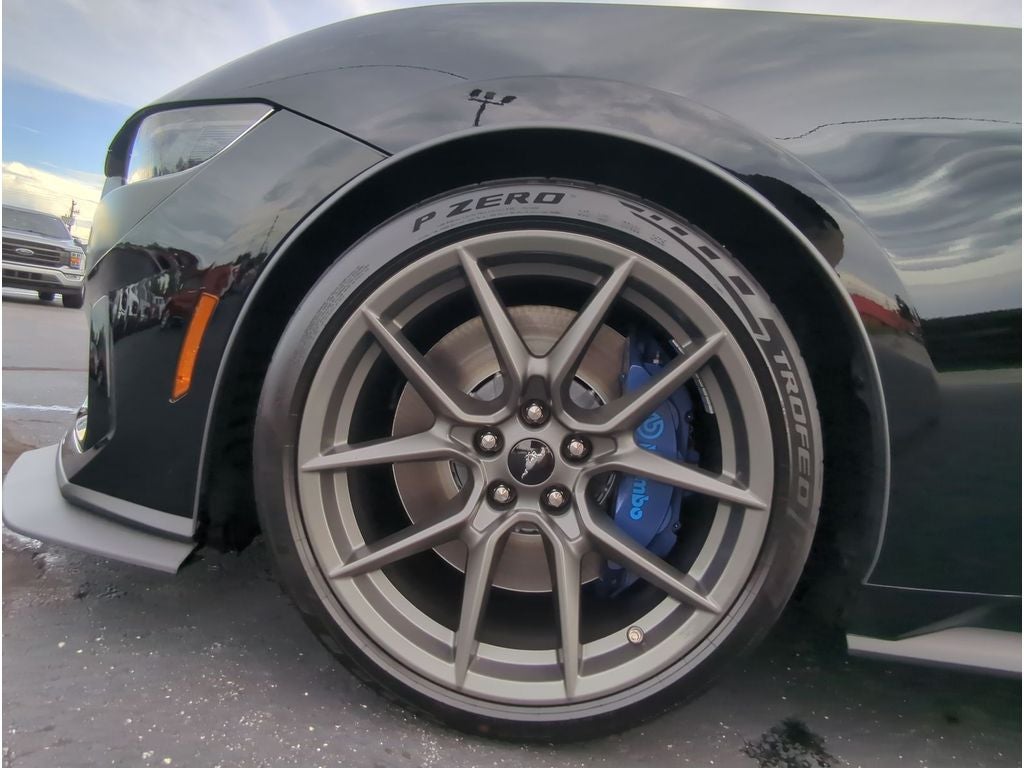 2025 Ford Mustang Dark Horse