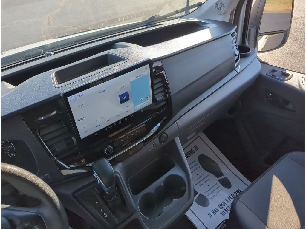 2025 Ford Transit Wagon XLT