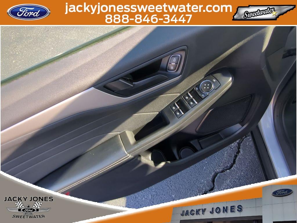 2022 Ford Escape Hybrid SE Hybrid