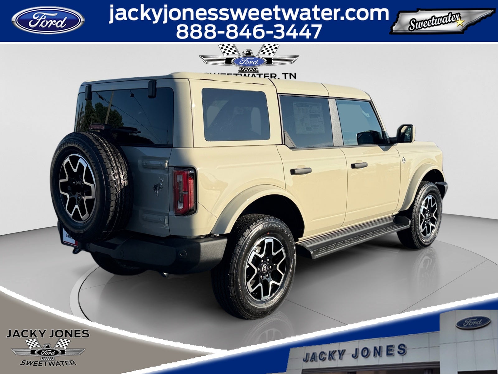 2026 Ford Bronco Outer Banks