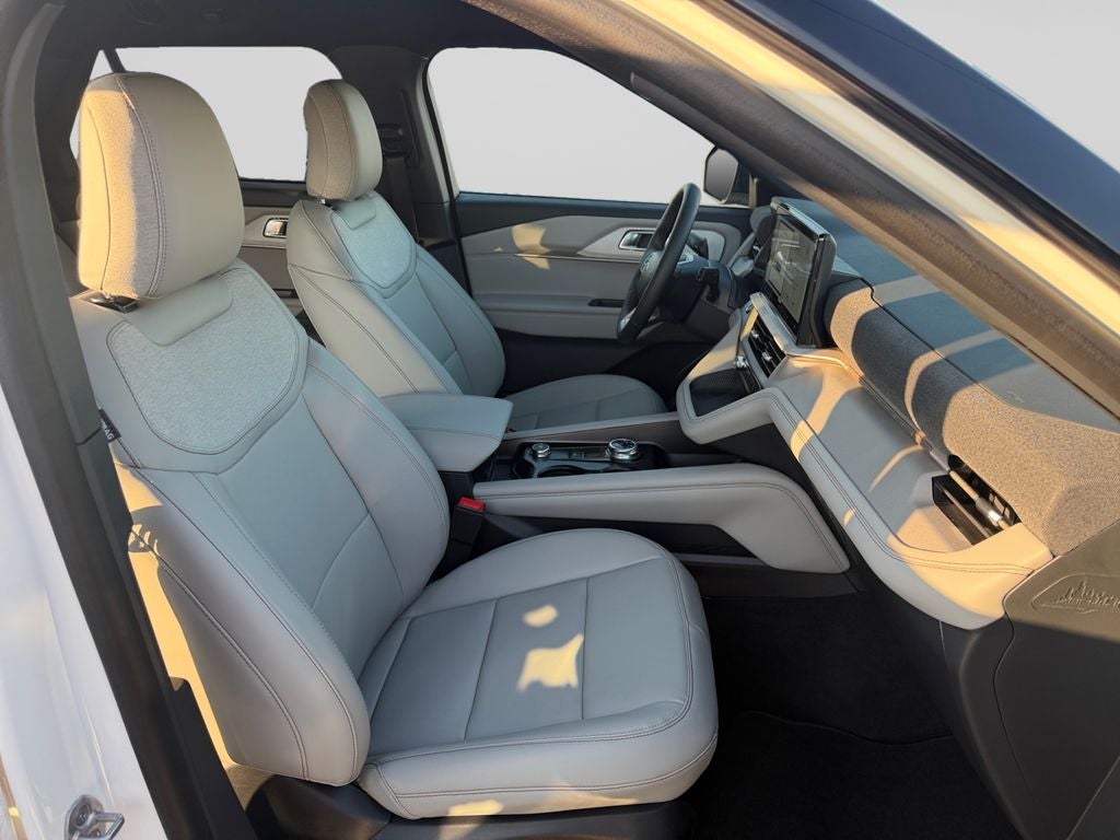 2027 Ford Explorer Active-Upcoming Demo
