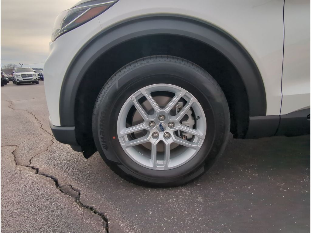 2026 Ford Explorer Active-Upcoming Demo