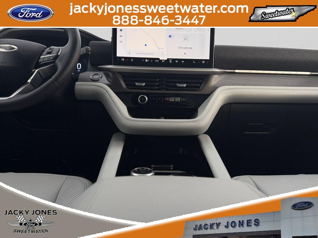 2025 Ford Explorer Platinum Ultimate Pkg