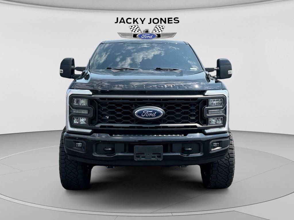 2023 Ford F-250 LARIAT