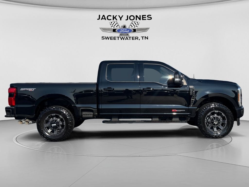 2024 Ford F-350 LARIAT