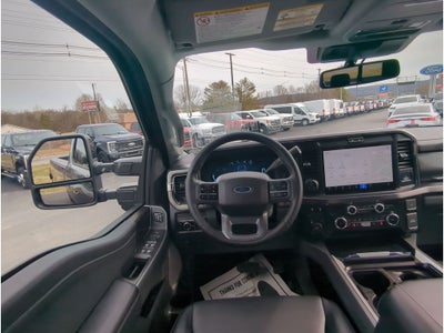 2025 Ford F-350 LARIAT