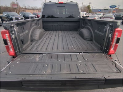 2025 Ford F-350 LARIAT