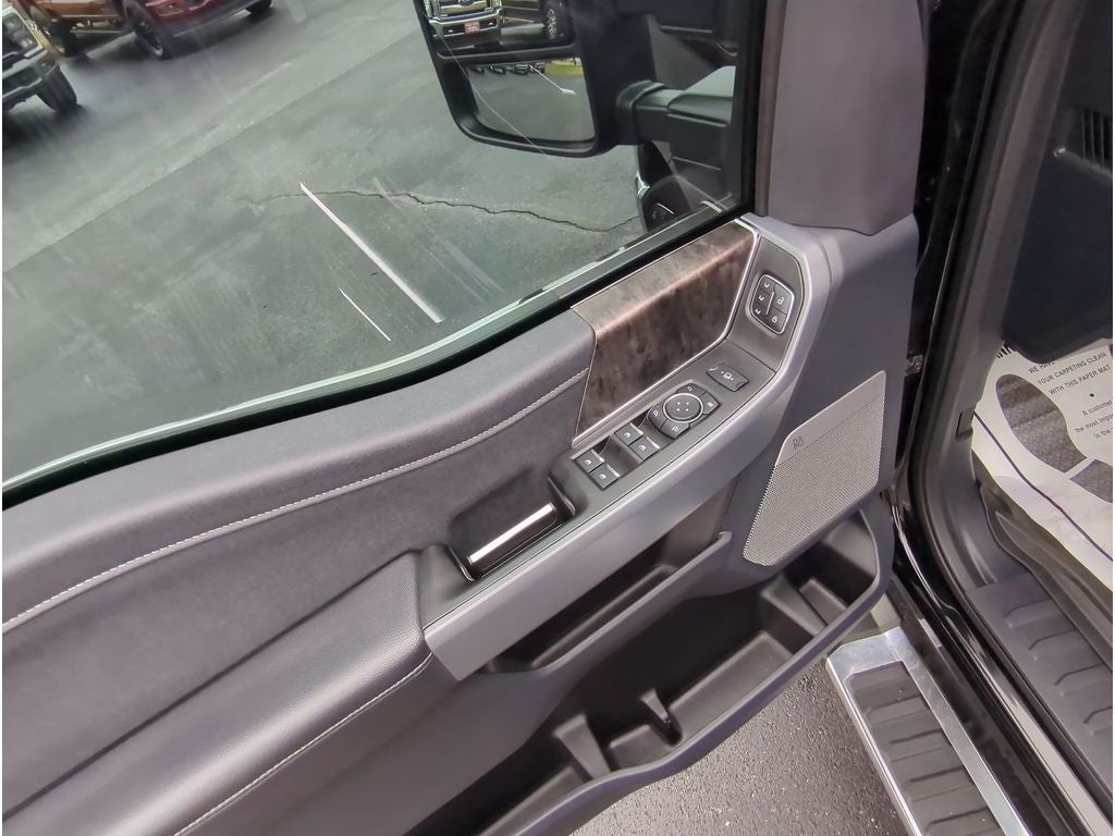 2024 Ford F-350 LARIAT