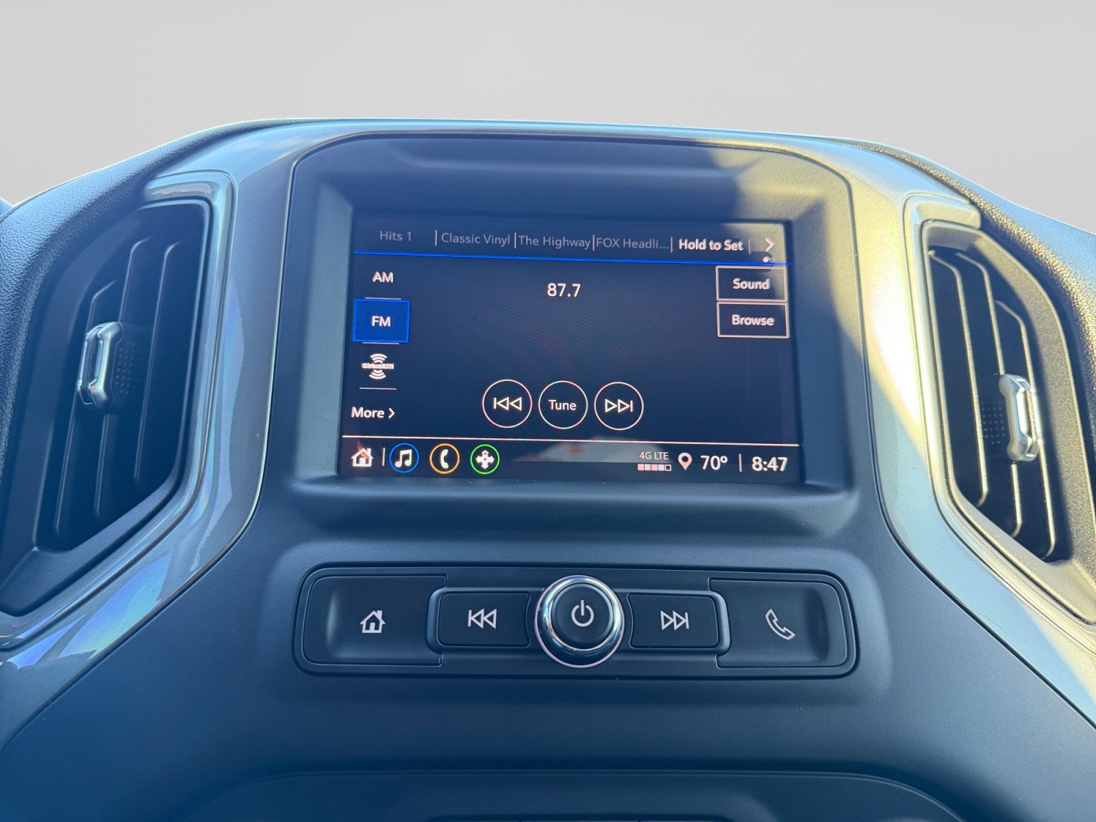 2024 Chevrolet Silverado Custom