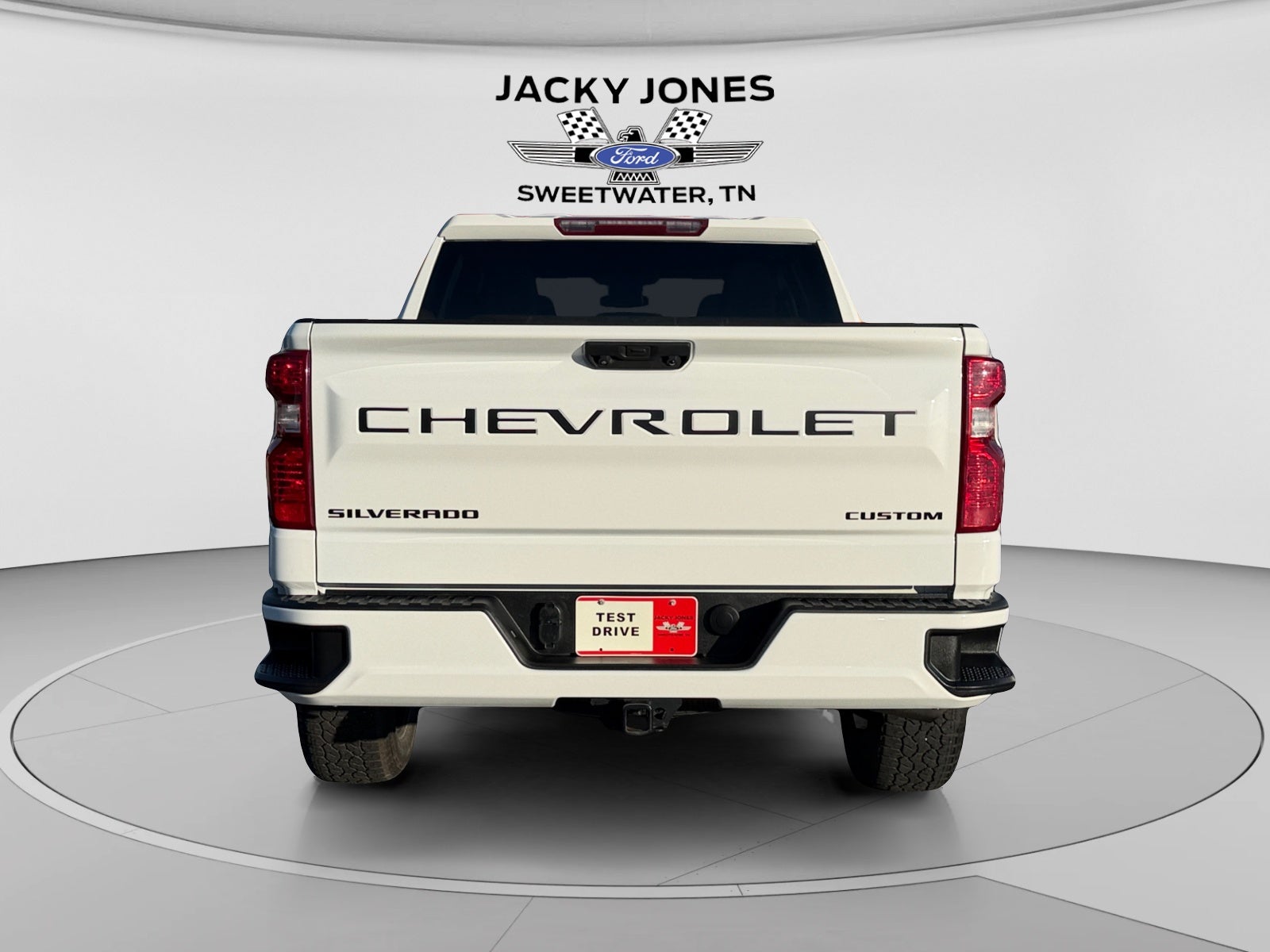 2024 Chevrolet Silverado Custom