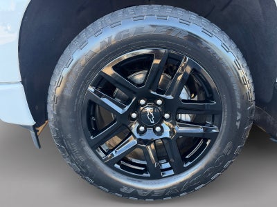 2024 Chevrolet Silverado Custom