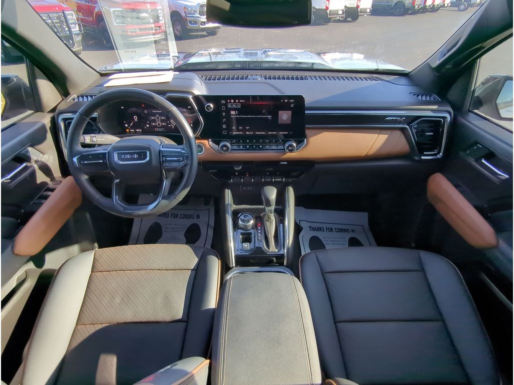 2024 GMC Canyon 4WD AT4