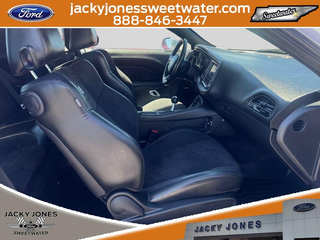 2017 Dodge Challenger 392 Hemi Scat Pack Shaker
