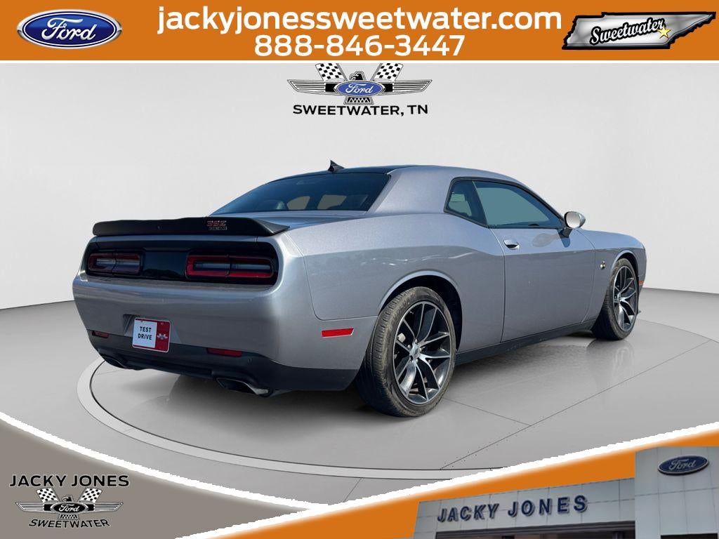 2017 Dodge Challenger 392 Hemi Scat Pack Shaker