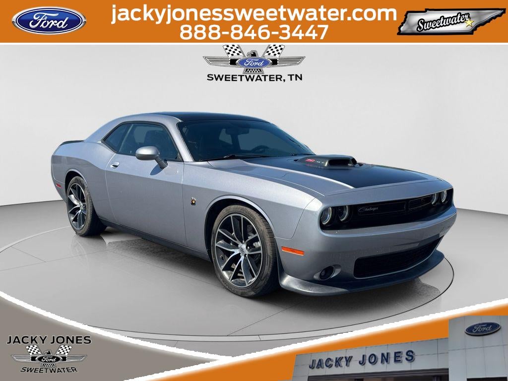2017 Dodge Challenger 392 Hemi Scat Pack Shaker