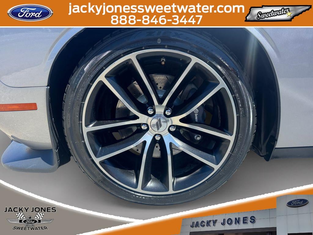 2017 Dodge Challenger 392 Hemi Scat Pack Shaker