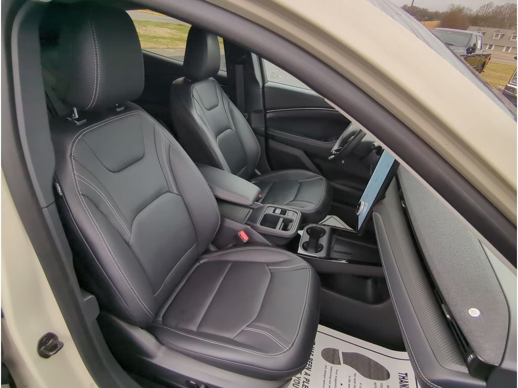 2025 Ford Mustang Mach-E Premium