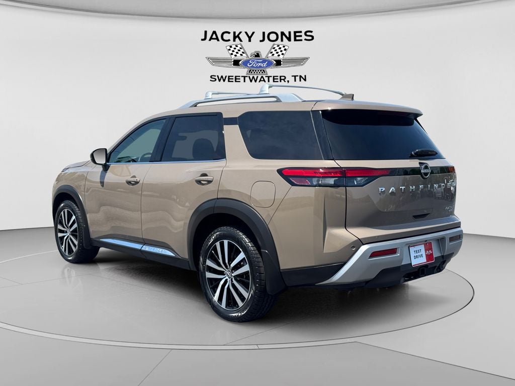 2024 Nissan Pathfinder Platinum