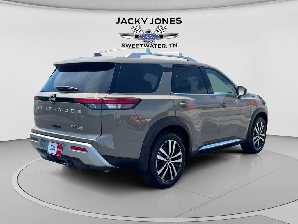 2024 Nissan Pathfinder Platinum
