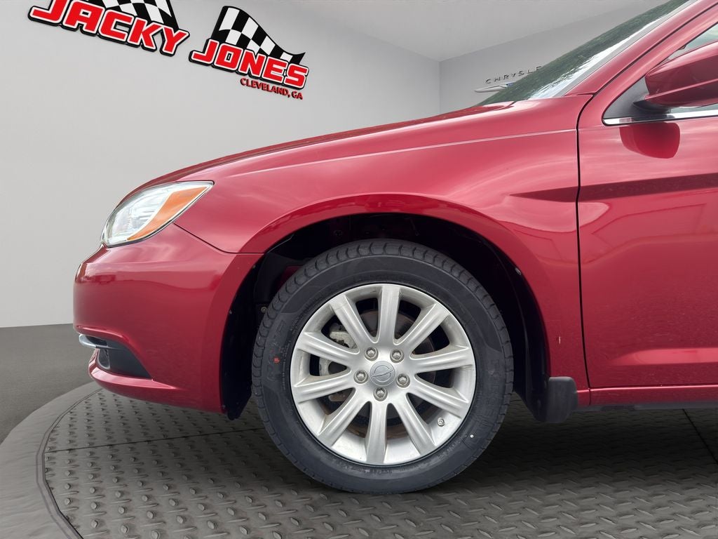 2013 Chrysler 200 Touring