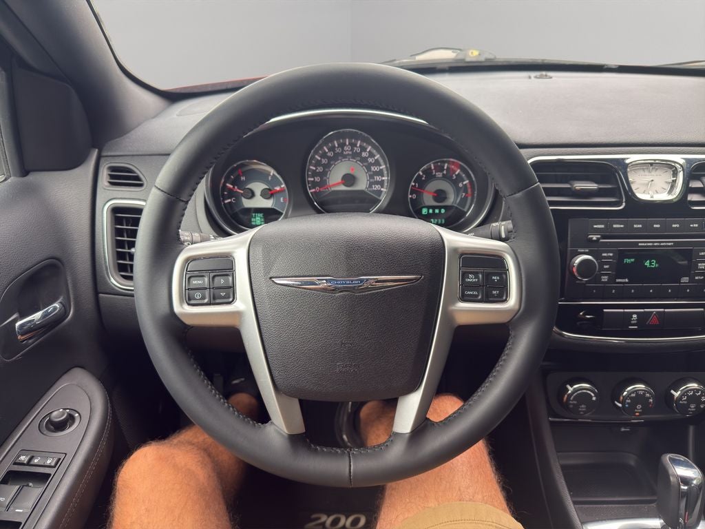 2013 Chrysler 200 Touring
