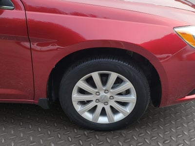 2013 Chrysler 200 Touring