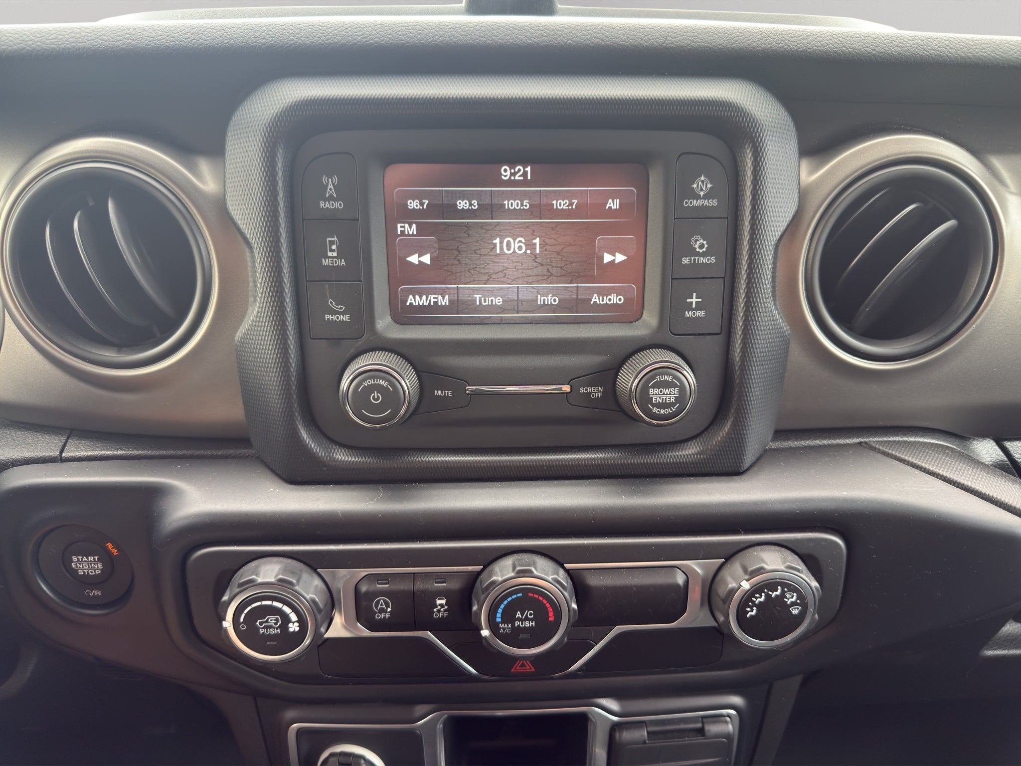 2019 Jeep Wrangler Sport