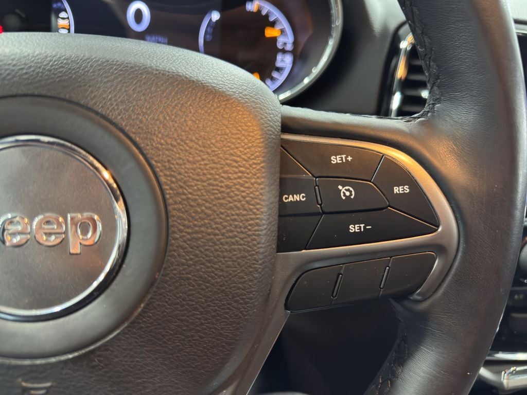 2019 Jeep Grand Cherokee Laredo E