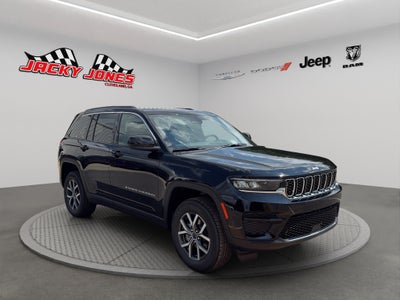 2027 Jeep Grand Cherokee Laredo X
