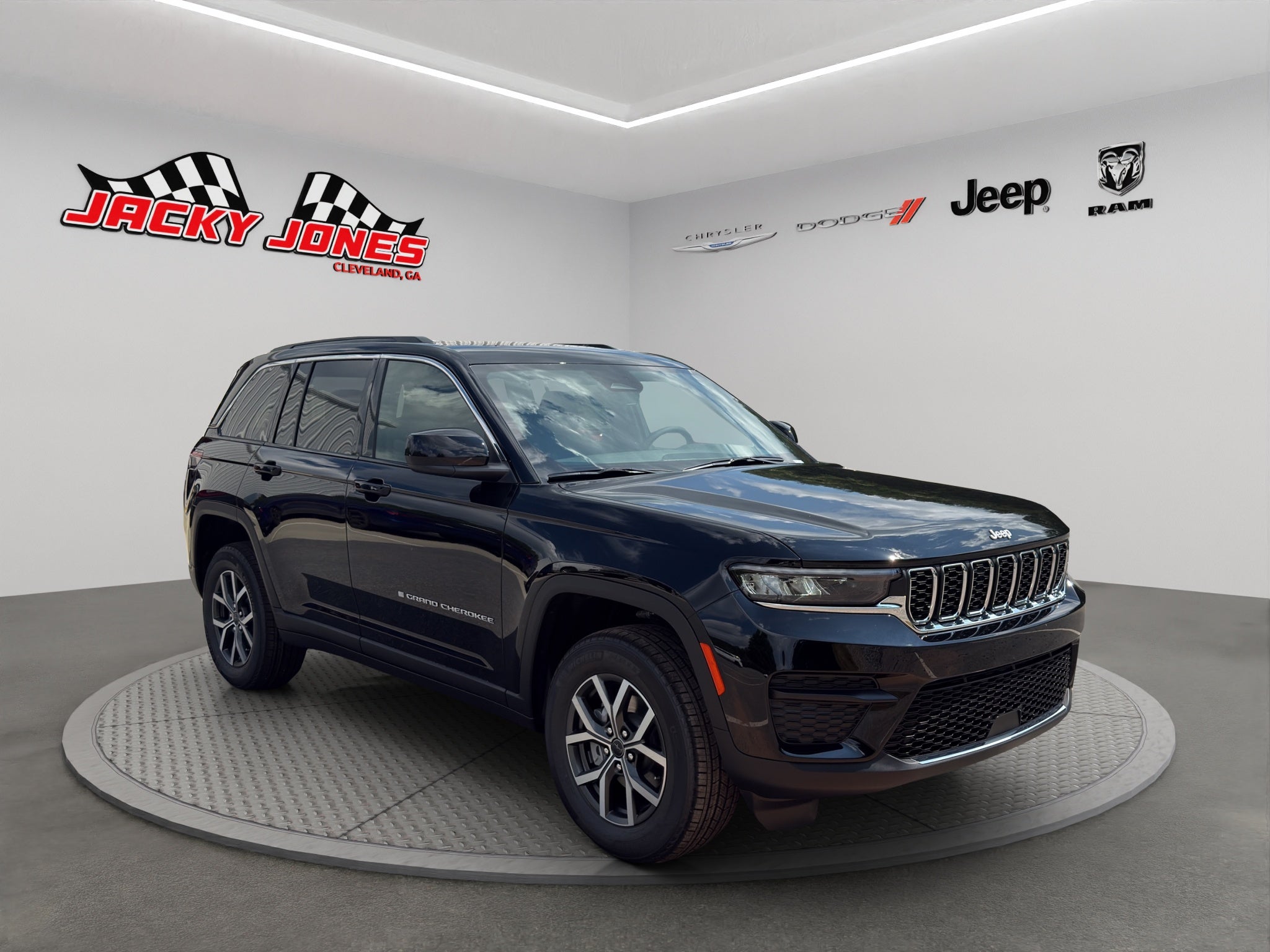 2027 Jeep Grand Cherokee Laredo X