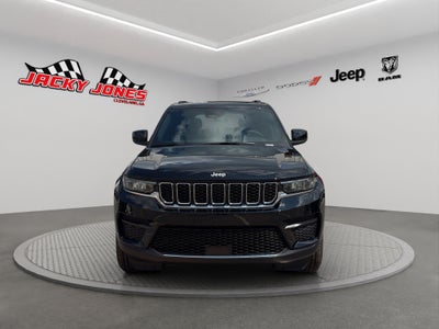 2027 Jeep Grand Cherokee Laredo X