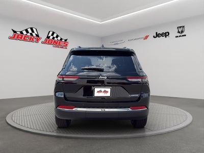 2027 Jeep Grand Cherokee Laredo X
