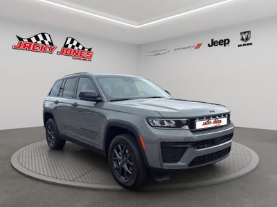 2027 Jeep Grand Cherokee Laredo Altitude