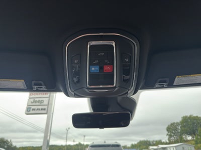 2027 Jeep Grand Cherokee Laredo Altitude