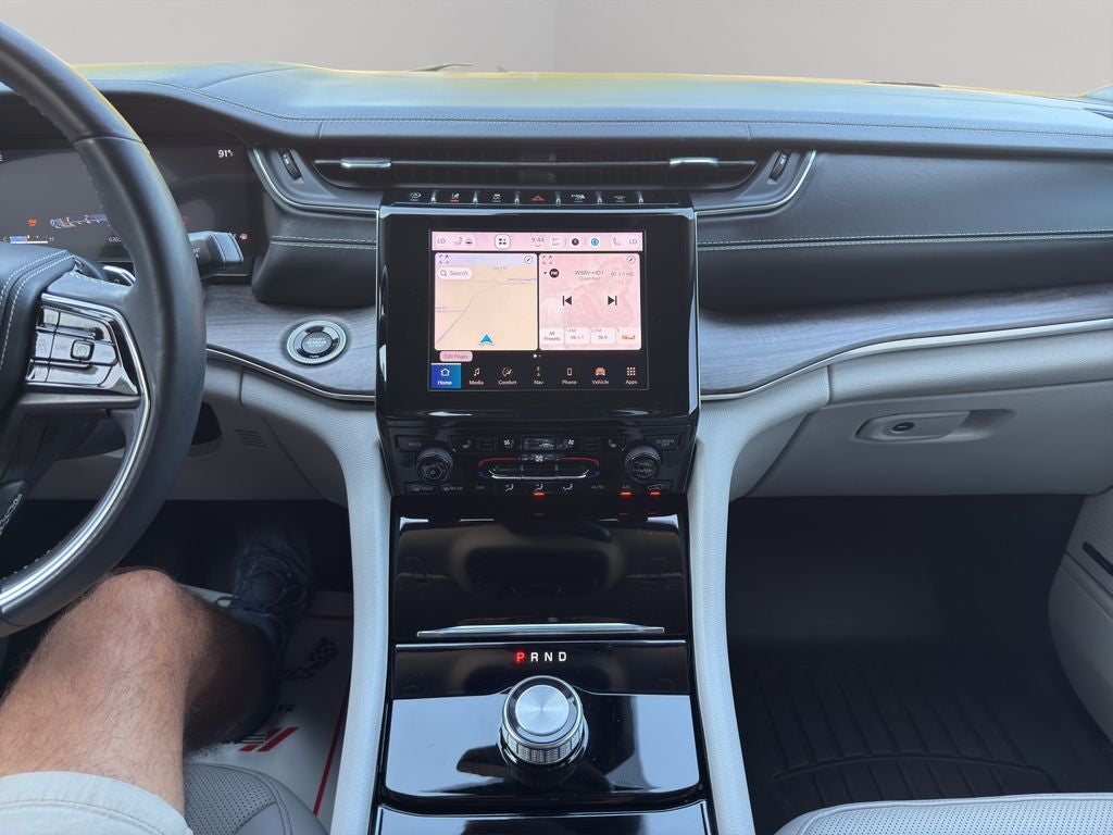 2022 Jeep Grand Cherokee Overland