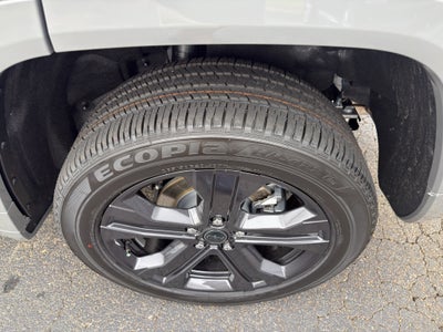 2027 Jeep Grand Cherokee Limited Reserve