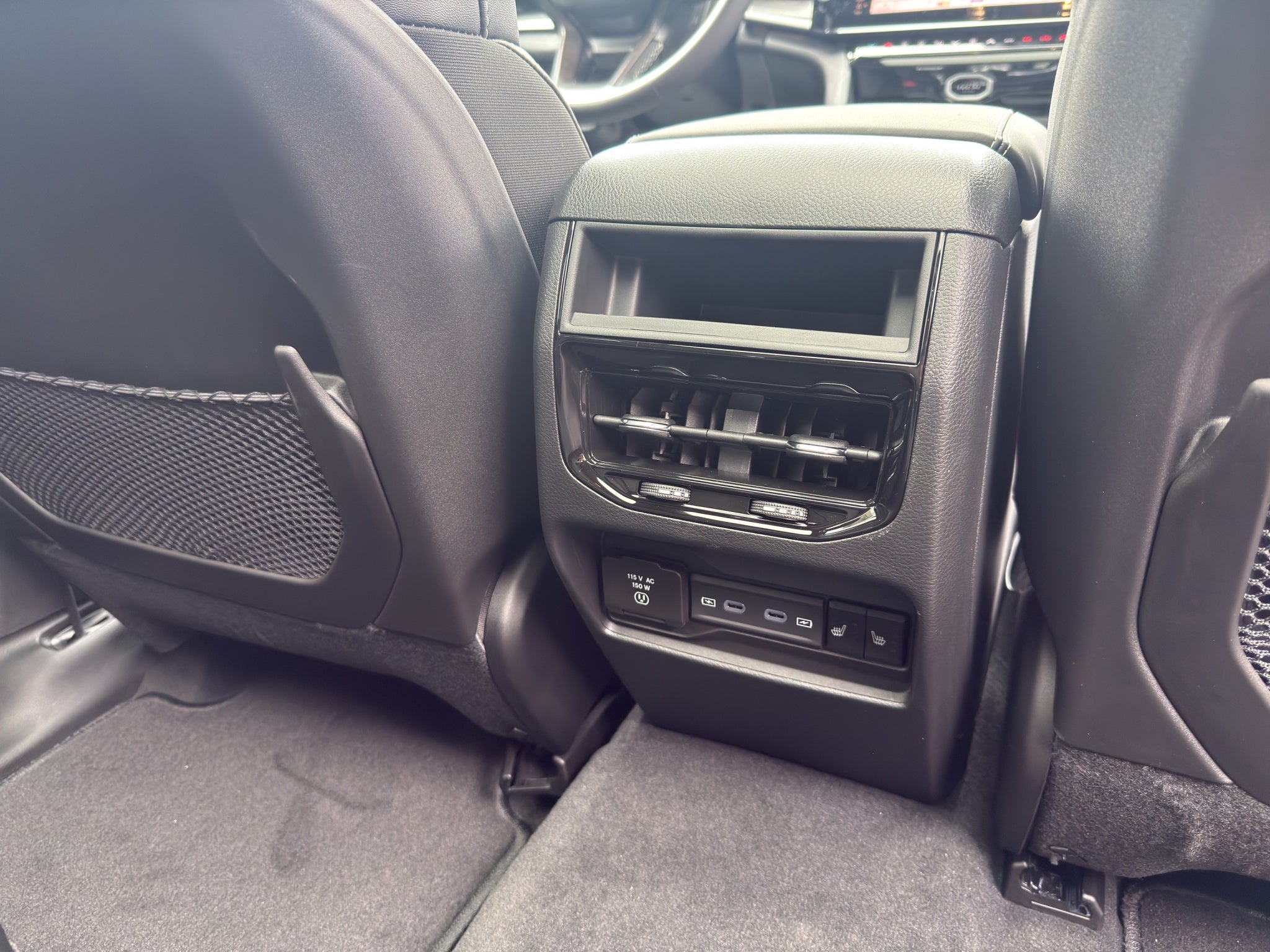 2027 Jeep Grand Cherokee Limited Reserve