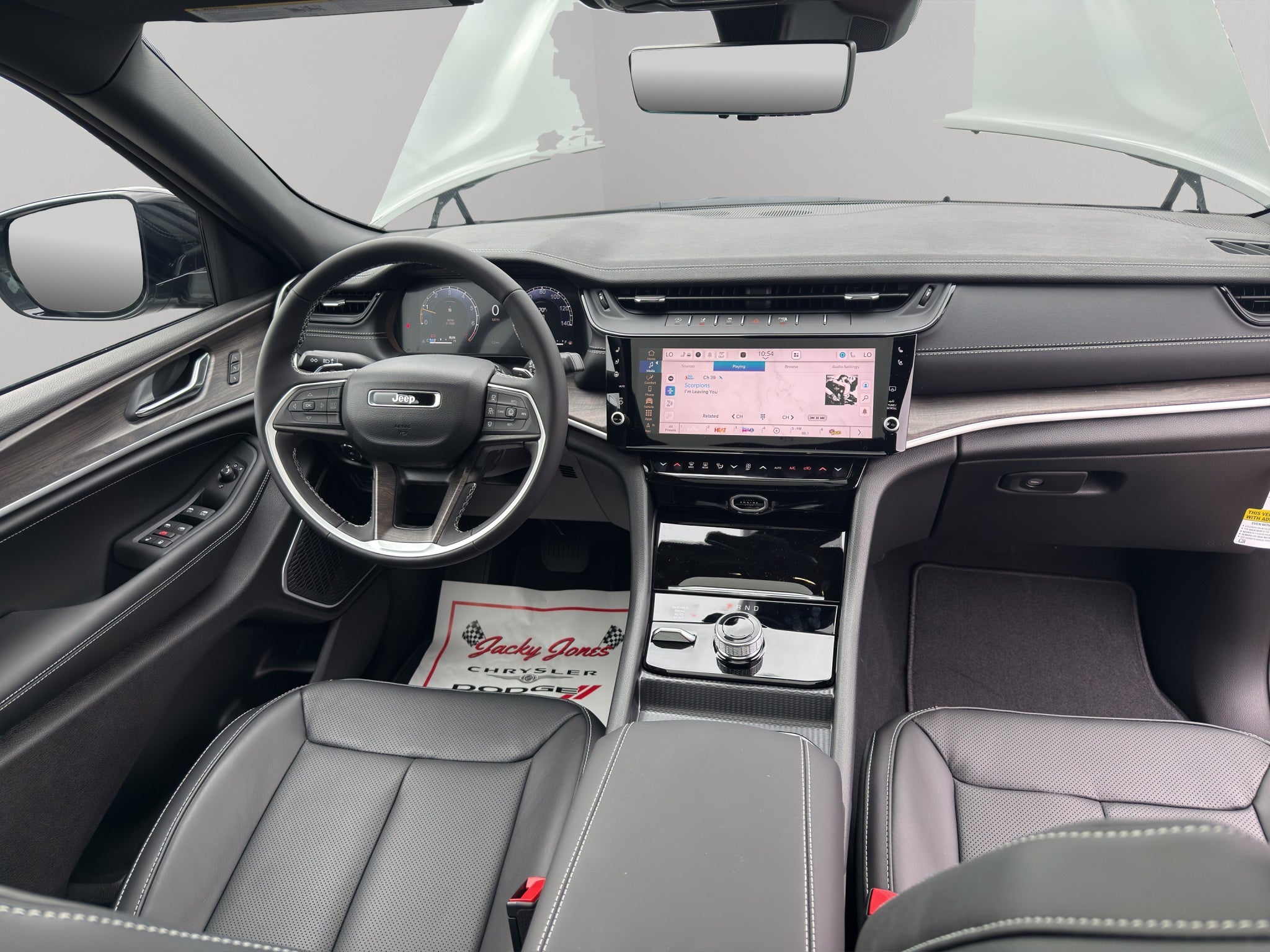2027 Jeep Grand Cherokee Limited Reserve