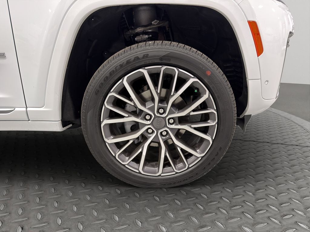 2026 Jeep Grand Cherokee Summit