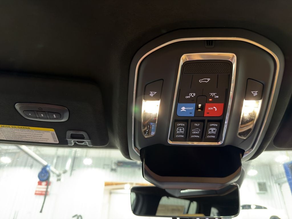 2026 Jeep Grand Cherokee Summit