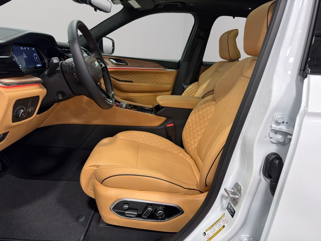 2026 Jeep Grand Cherokee Summit