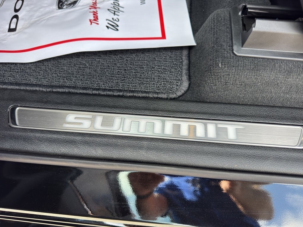 2026 Jeep Grand Cherokee Summit