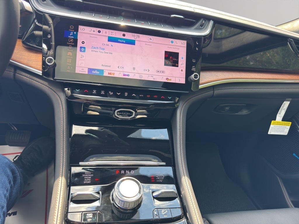 2026 Jeep Grand Cherokee Summit