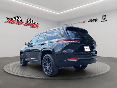 2026 Jeep Grand Cherokee Summit