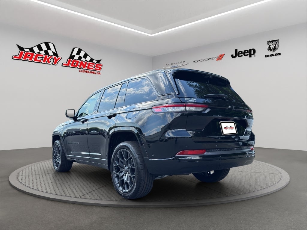 2026 Jeep Grand Cherokee Summit