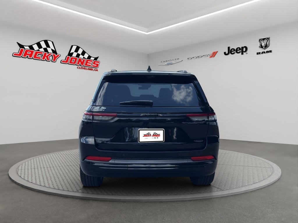 2026 Jeep Grand Cherokee Summit
