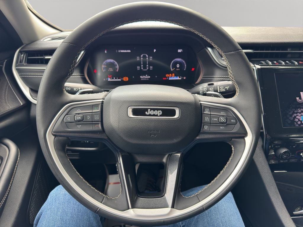 2023 Jeep Grand Cherokee L Laredo