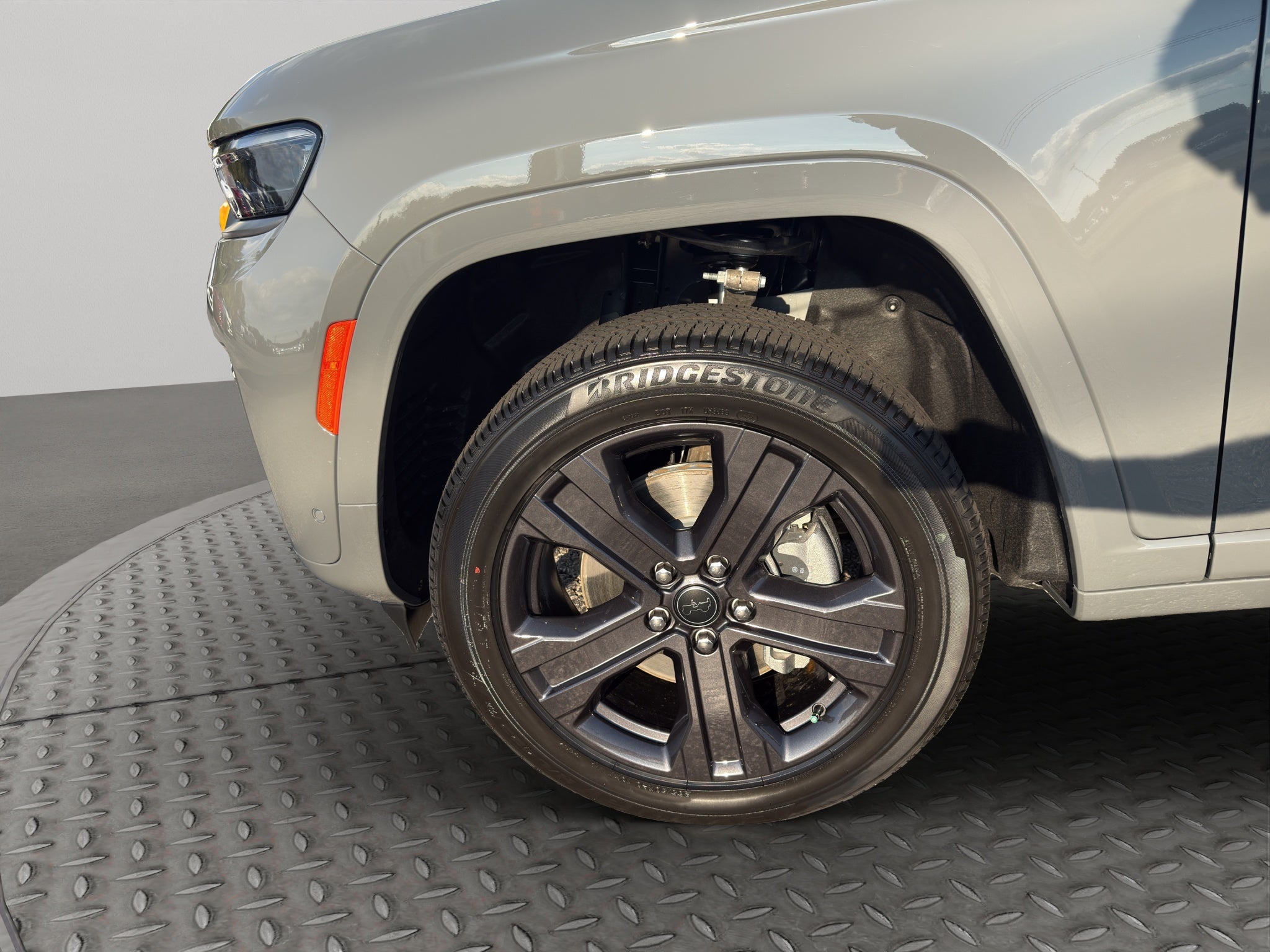 2027 Jeep Grand Cherokee L Limited Reserve
